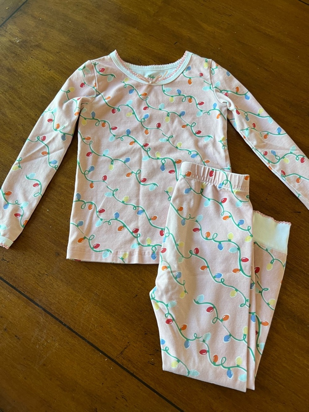 Shrimp & Grits Kids Pink Holiday Light Print Pajama Set